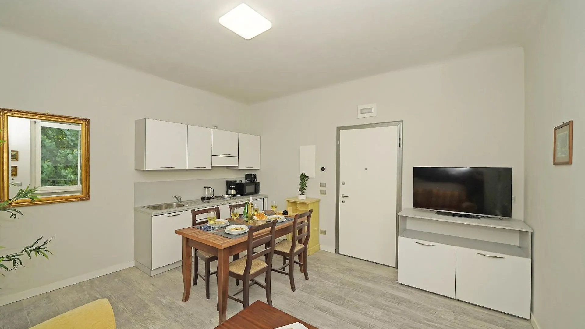 Villa Caterina Apartments By Wonderful Italy Desenzano del Garda