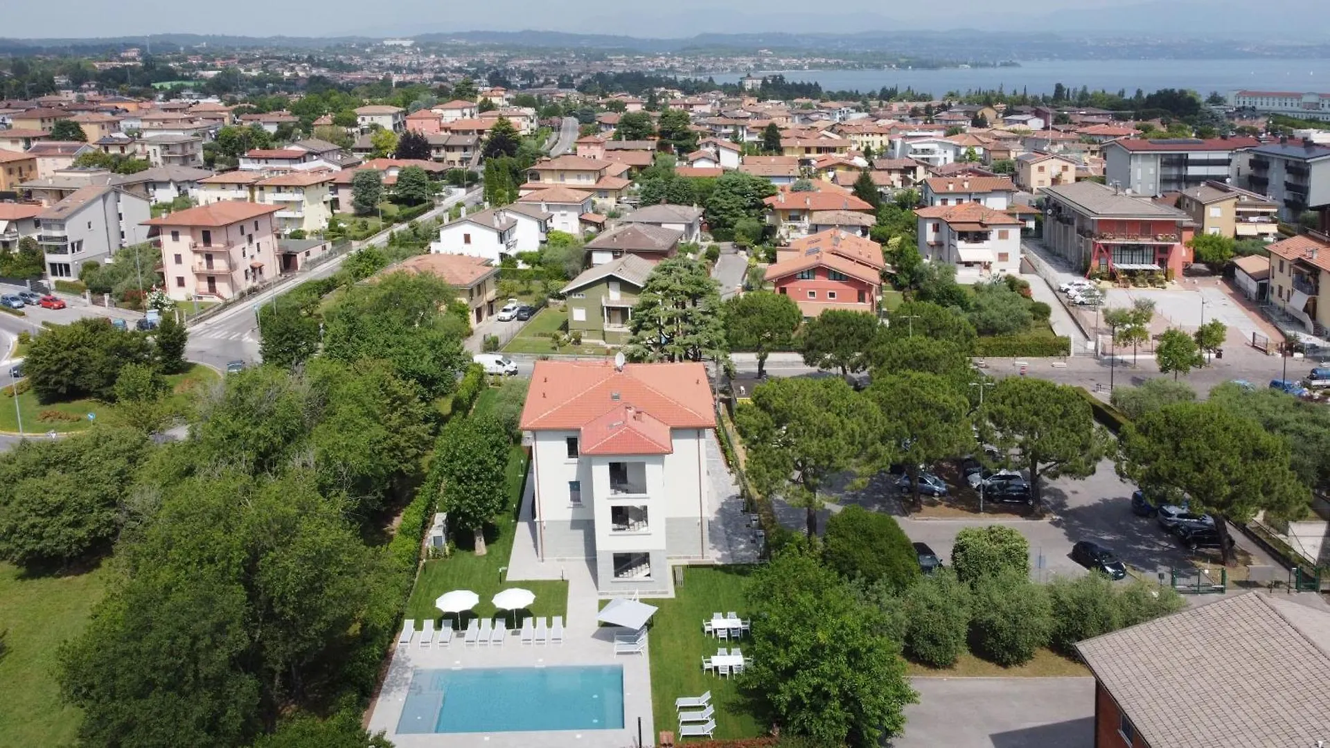Villa Caterina Apartments By Wonderful Italy Desenzano del Garda 0*,  Italien