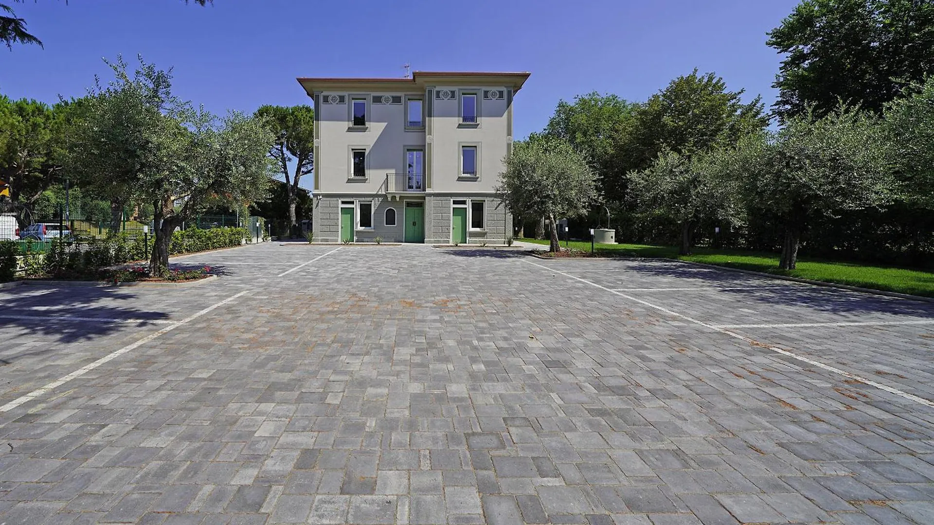Villa Caterina Apartments By Wonderful Italy Desenzano del Garda