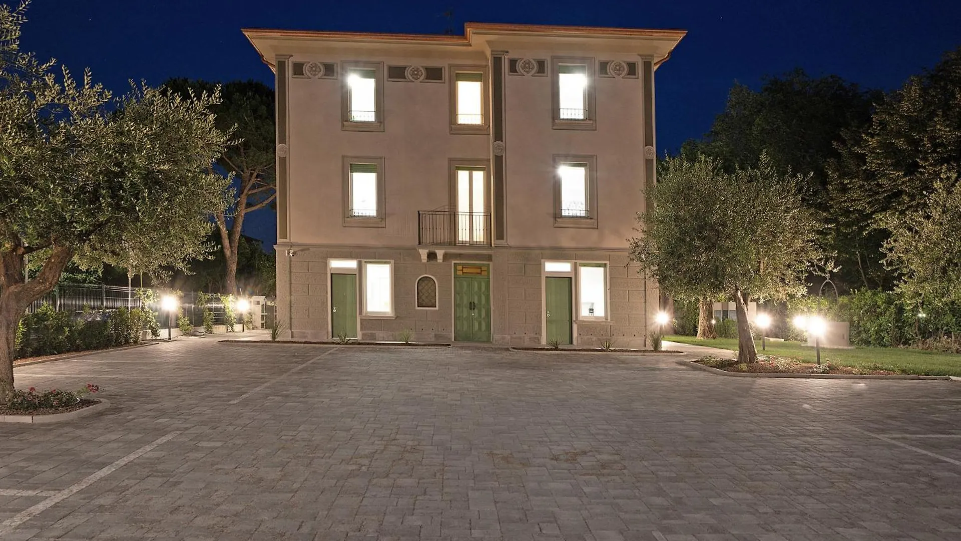 Villa Caterina Apartments By Wonderful Italy Desenzano del Garda