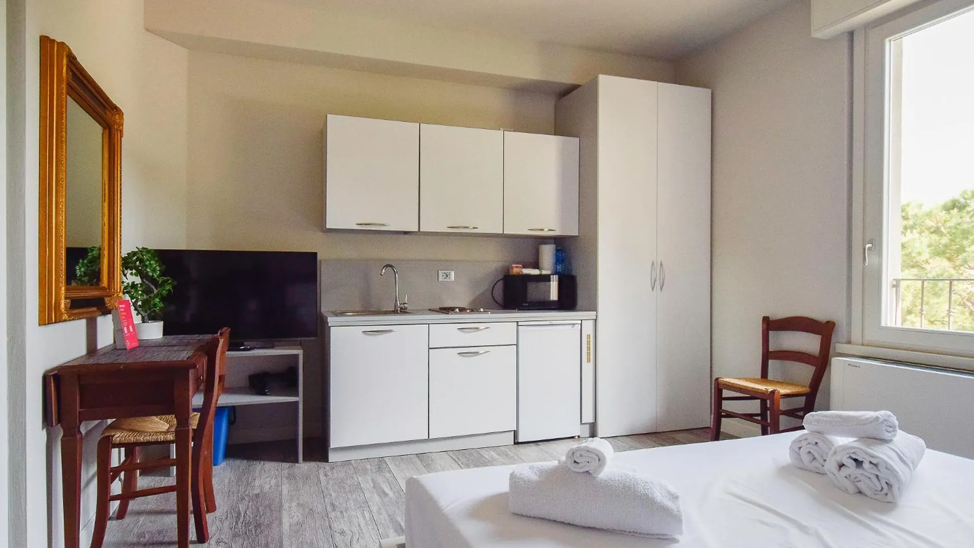 Villa Caterina Apartments By Wonderful Italy Desenzano del Garda Italien