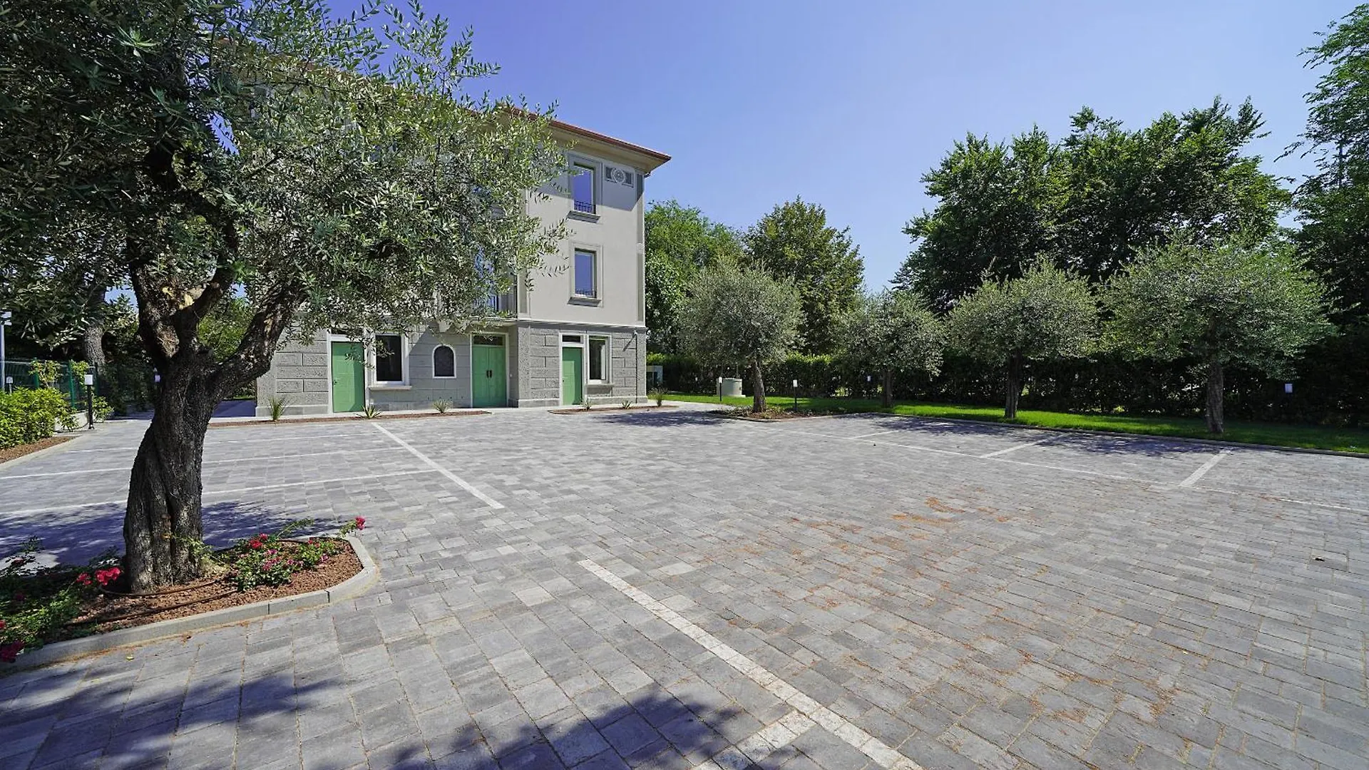 Villa Caterina Apartments By Wonderful Italy Desenzano del Garda