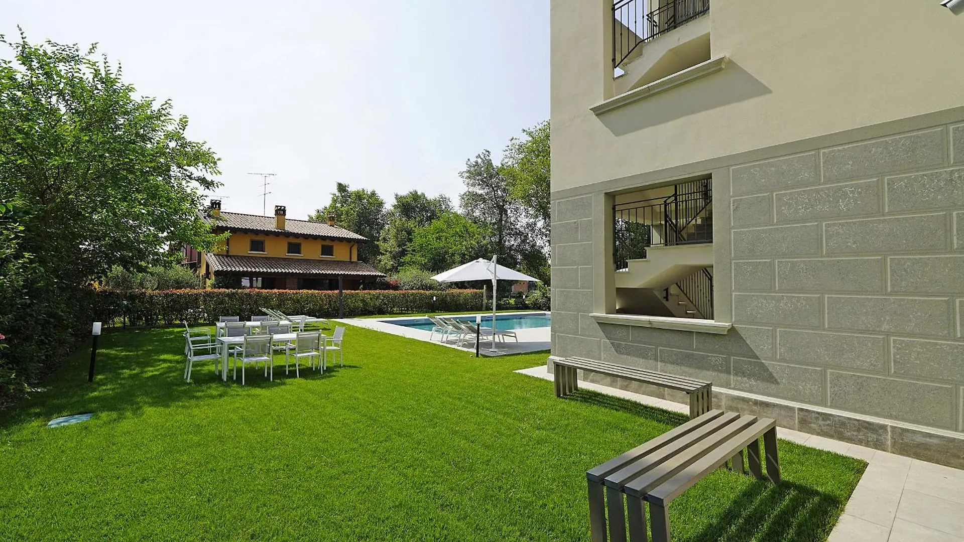 Villa Caterina Apartments By Wonderful Italy Desenzano del Garda 0*,  Italia