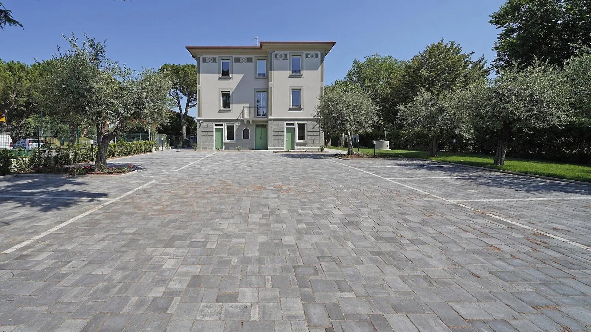 Villa Caterina Apartments By Wonderful Italy Desenzano del Garda