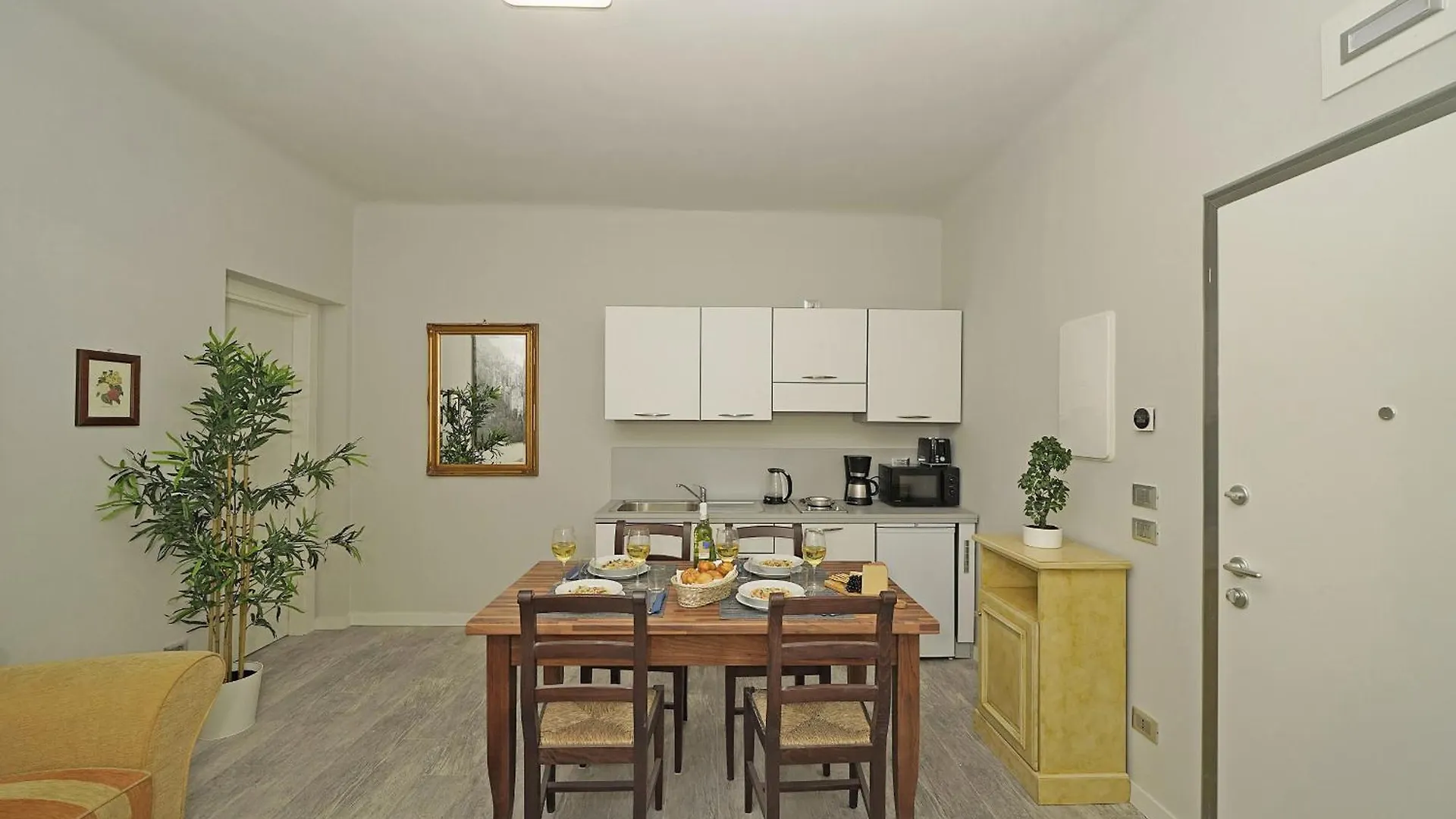 Villa Caterina Apartments By Wonderful Italy Desenzano del Garda 0*,