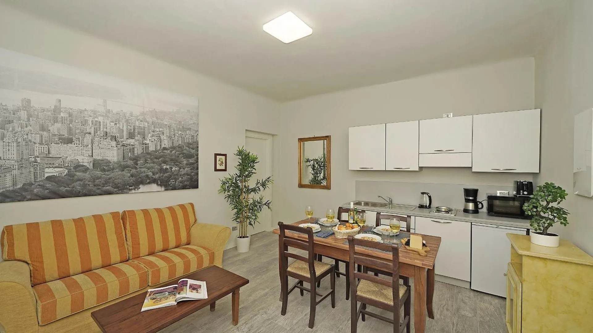 Villa Caterina Apartments By Wonderful Italy Desenzano del Garda Italia