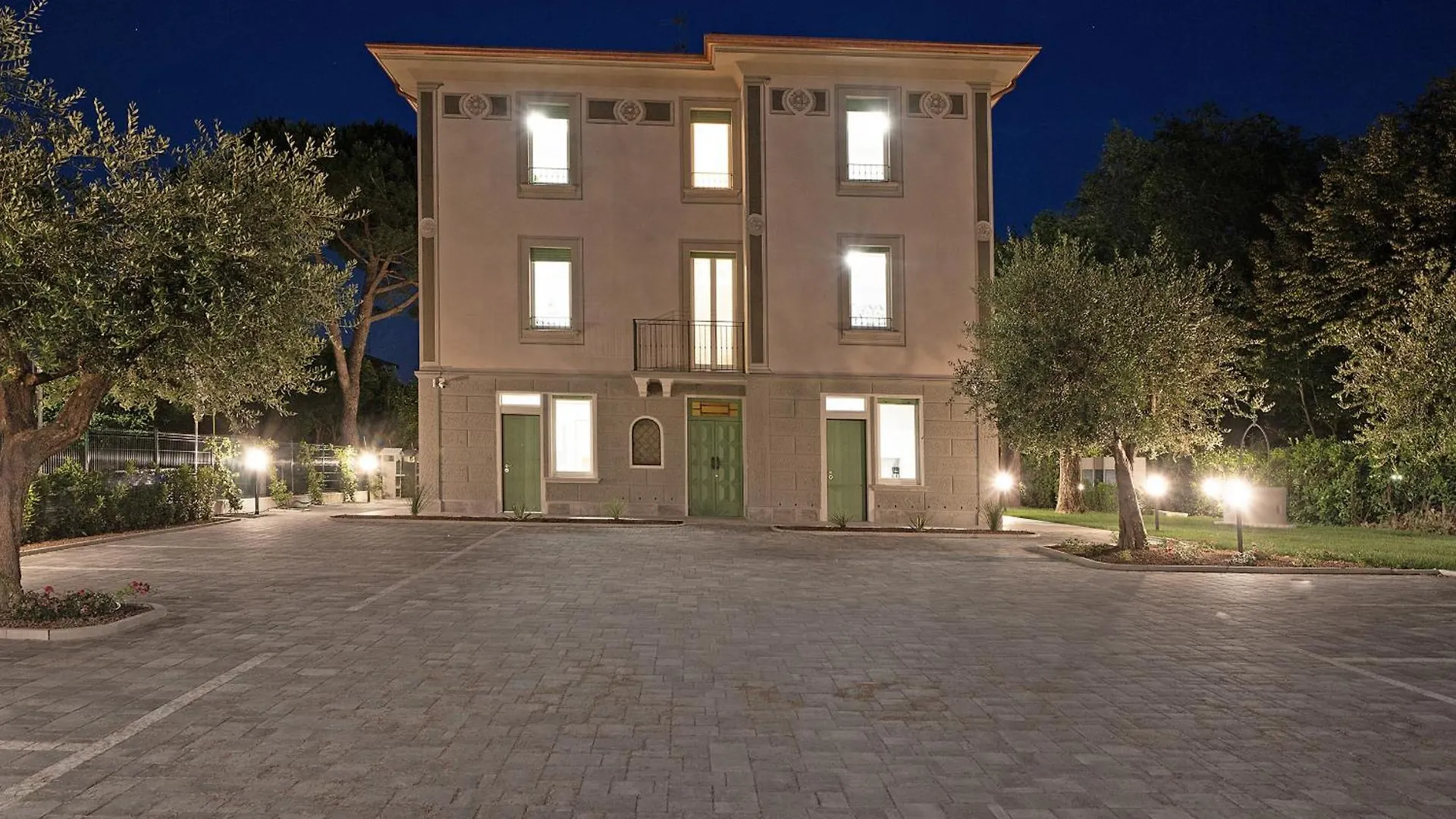 Villa Caterina Apartments By Wonderful Italy Desenzano del Garda
