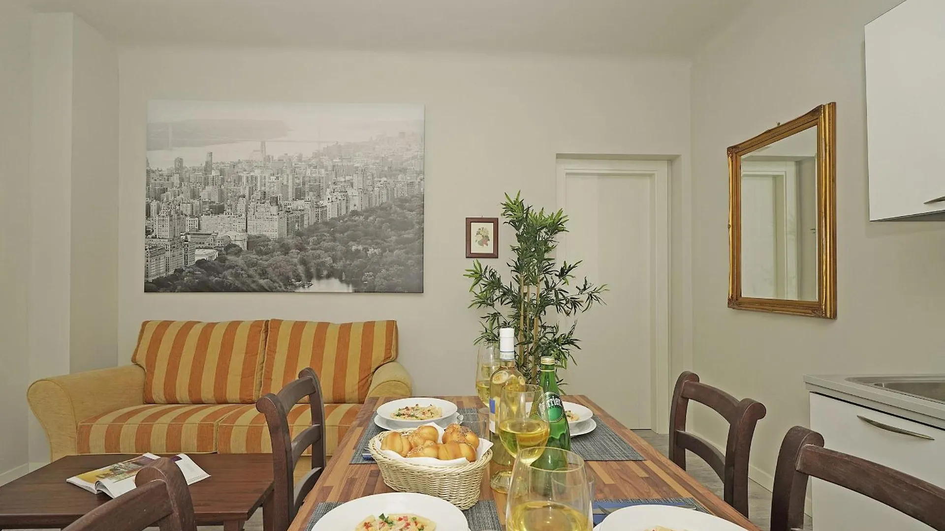 Villa Caterina Apartments By Wonderful Italy Desenzano del Garda